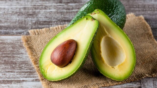 Abacate, coco e azeite: como as gorduras da alimentação podem beneficiar a saúde