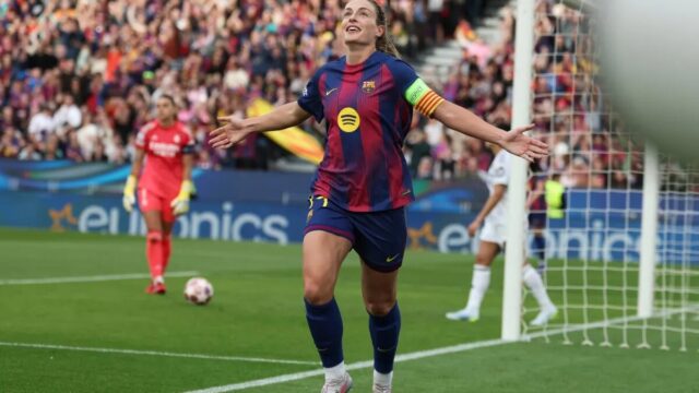 Alexia Putellas vence Bola de Ouro pela terceira vez
