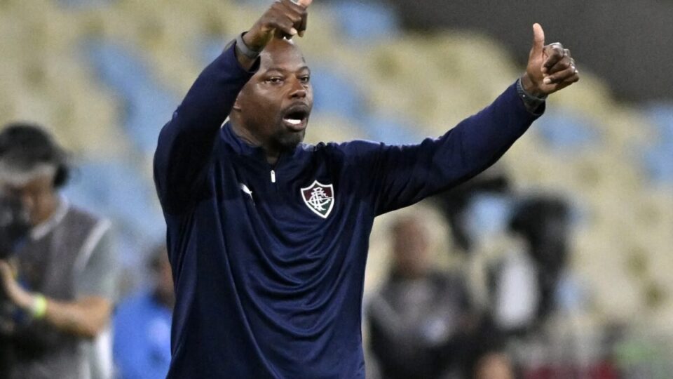 Análise: Fluminense flerta com a derrota, mas vence no sufoco e respira na briga pelo G-4