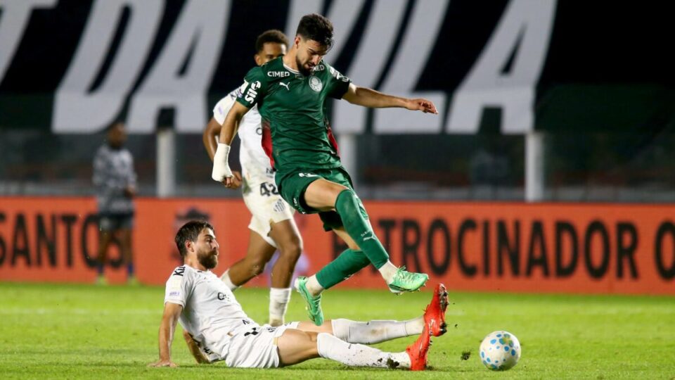 Análise: Palmeiras abusa da falta de eficácia, e empate amargo pode complicar luta por título brasileiro