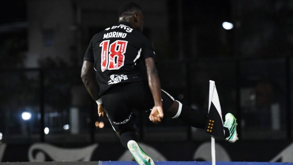 Análise: Vasco arranca virada no coração, espanta má fase e ganha moral para enfrentar o Flamengo