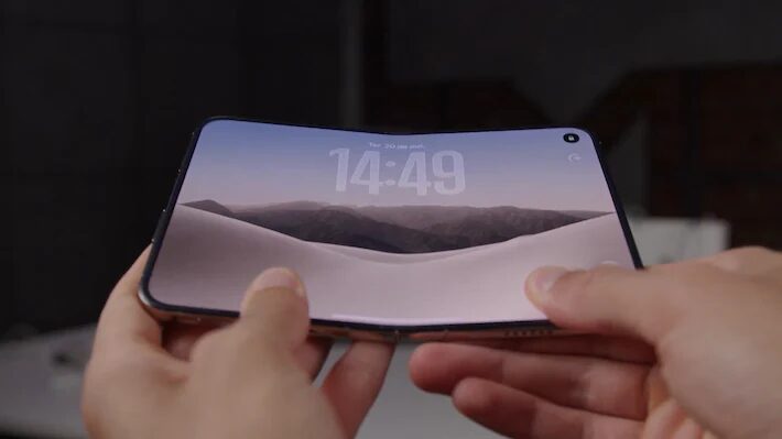 Apple inicia vendas do iPhone Duo: preço alto e baixo estoque marcam estreia do dobrável