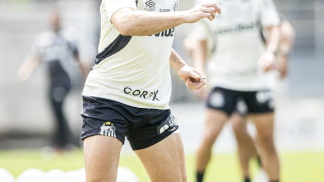 Arthur se recupera e terá cinco jogos antes do fim do contrato no Santos