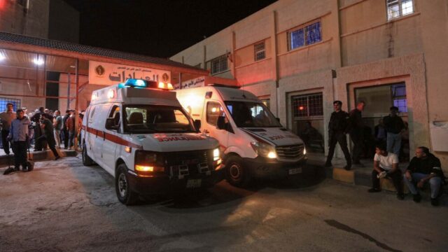 Ataque a tiros durante funeral em igreja na Jordânia deixa oito mortos