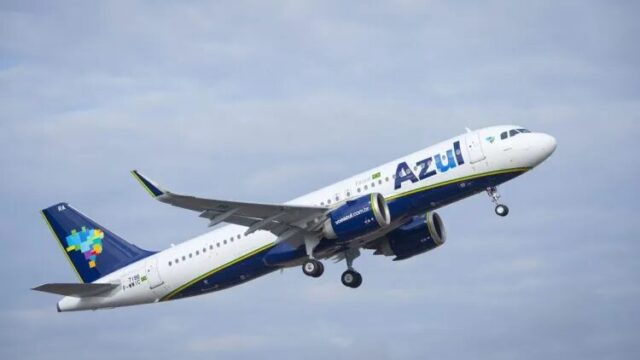 Avião da Azul com destino a Curitiba retorna ao Rio de Janeiro após problemas técnicos