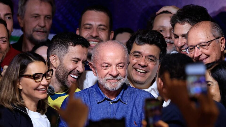 Como um modelo científico cravou a eleição? Rodrigo Mahlmeister desvenda no Triturando Dados