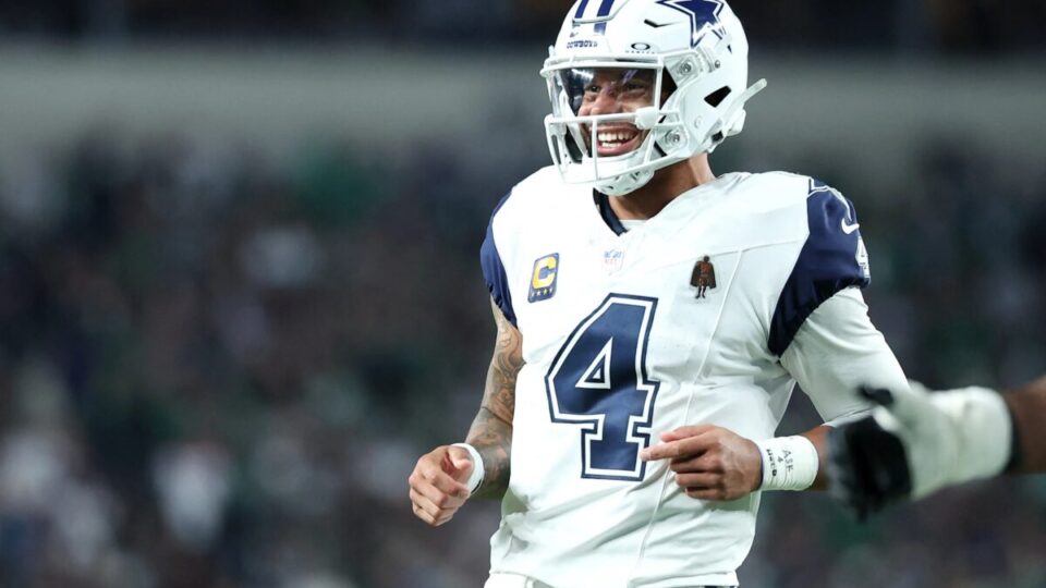 Cowboys reagem, vencem clássico divisional e afundam Eagles na NFL