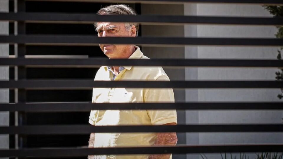 Defesa de Bolsonaro pede autorização a Moraes para ex-presidente receber Marinho