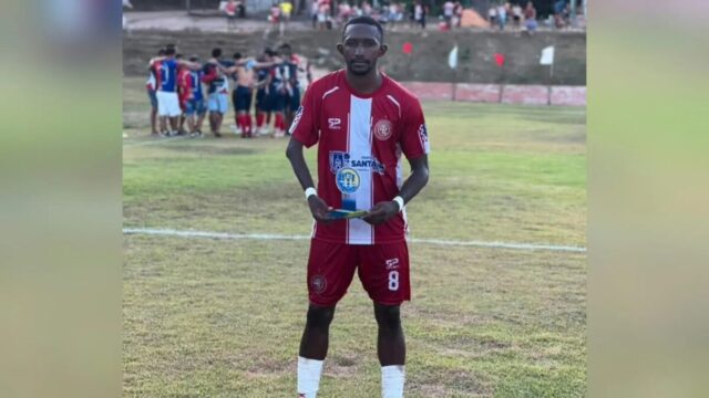 Destaque no Campeonato Santareno 2026 pelo América, o volante Beugol é mais um reforço do São Raimundo para a disputa da Copa Oeste!
