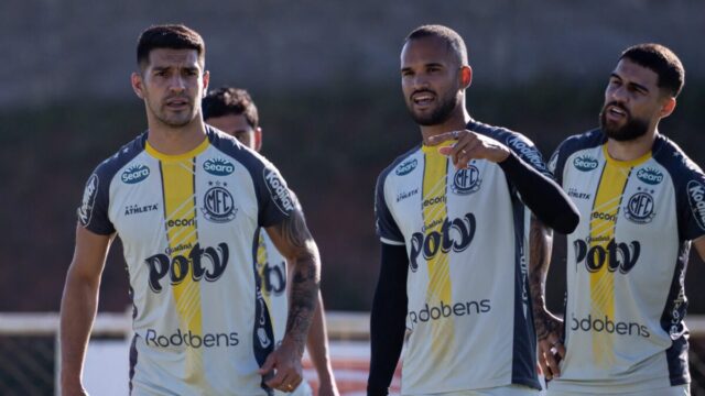 Escalação do Mirassol: André Luis volta de suspensão e acirra disputa por vaga contra o Corinthians