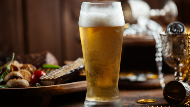Estudo diz que cerveja não engorda tanto e nem dá barriga. Fato ou boato?