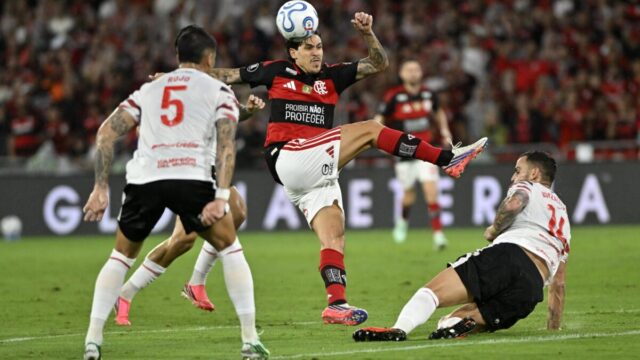 Flamengo levou uma aula de Libertadores do Estudiantes