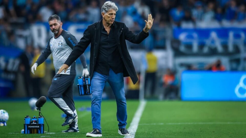 Grêmio deve poupar na Copa do Brasil e priorizar briga para não cair? Comentaristas opinam