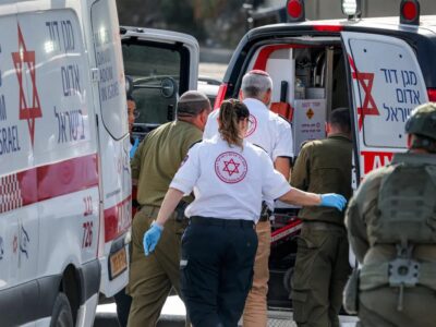 Israel mata dois suspeitos de ataque na Cisjordânia e anuncia cerco militar