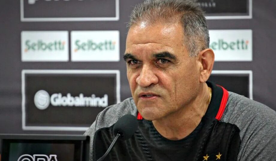 Joinville anuncia ex-zagueiro histórico do clube como novo diretor de futebol