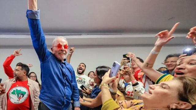 Lula faz ataque às big techs após eleito e reforça intenção de regular as plataformas