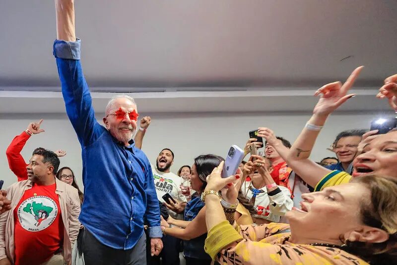 Lula faz ataque às big techs após eleito e reforça intenção de regular as plataformas