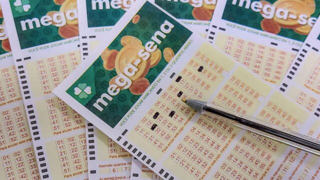 Mega-Sena: prêmio acumula novamente e vai a R$ 305 milhões