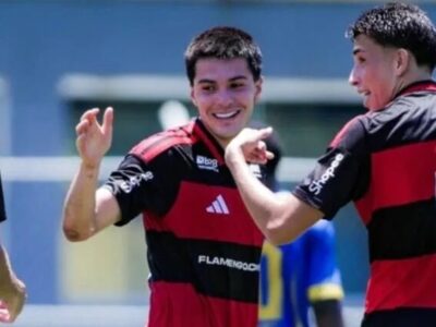 Mexicano Reyes faz golaço e marca pela primeira vez na base do Flamengo; veja vídeo