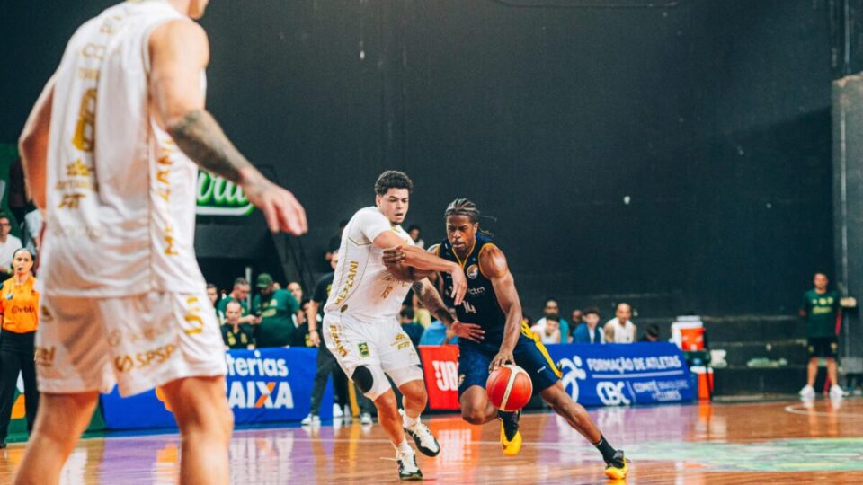 Mogi vence Bauru pelo NBB com grande atuação do MVP Georginho
