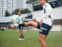 Não é só na Vila: gramado do CT também incomoda jogadores e comissão técnica do Santos
