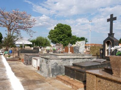 Obras em cemitérios municipais devem ser interrompidas até sexta, 23
