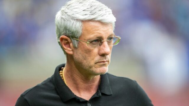 Odair lamenta desfalques no Athletico e analisa fragilidade com bolas paradas no Brasileirão