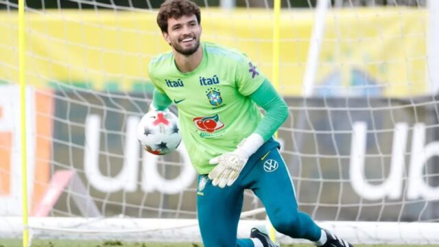 Otávio, do Cruzeiro, é observado por dois clubes ingleses em clássico; entenda cenário