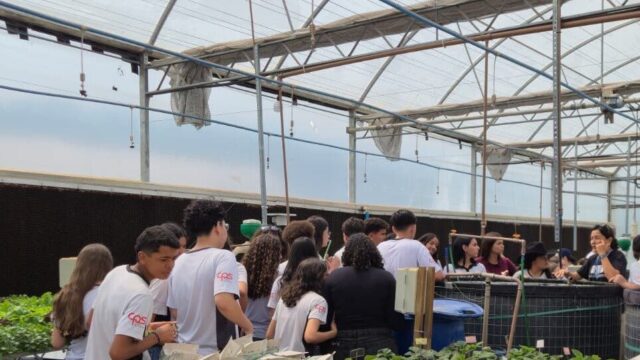 Pesquisa científica aproxima estudantes da tecnologia agropecuária em Votuporanga