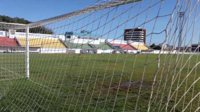 Petrolina x 1º de Maio: onde assistir ao vivo, escalações e arbitragem