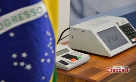 Portões das escolas abrem às 8h para votação em Franca neste domingo