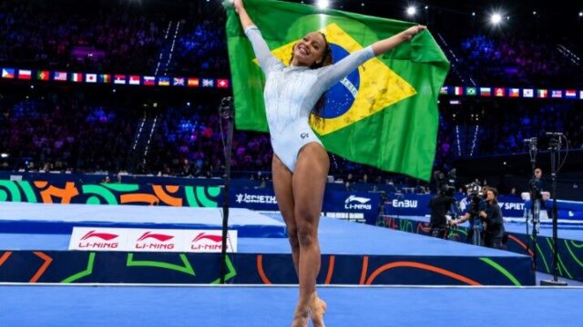 Rebeca Andrade conquista o tri no Mundial de Ginástica na Holanda
