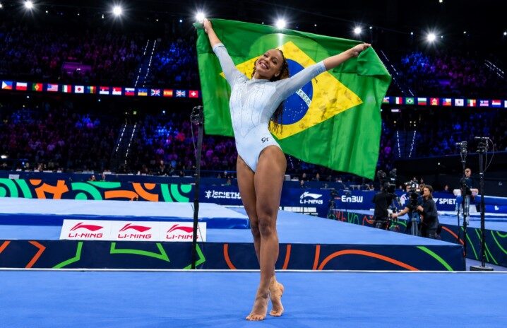 Rebeca Andrade conquista o tri no Mundial de Ginástica na Holanda