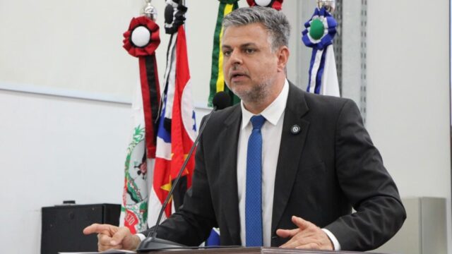 Rillo celebra vitória de Lula e critica violência de apoiadores do bolsonarismo