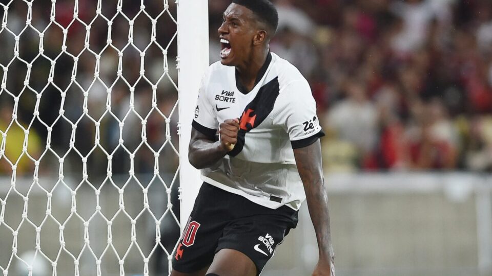 Robert Renan é sondado por clubes europeus; Vasco tem plano para compra e observa concorrência