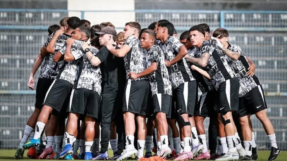 "Sangue no olho" e formação de caráter: como o Corinthians construiu identidade do time sub-17