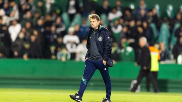 Seabra avalia Coritiba precipitado na derrota para o Grêmio e admite pressão na busca da permanência