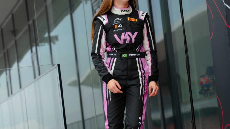 Vicky Farfus estreia na F4 Brasil em Interlagos e conta como concilia escola em Mônaco e viagens