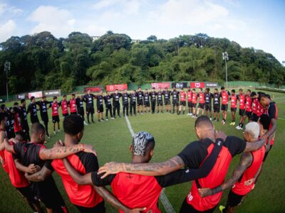 Vitória pega o Coritiba para encerrar jejum e evitar menor distância para o Z-4 no returno