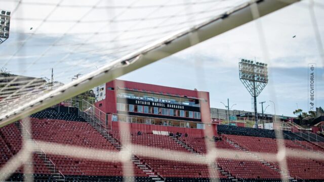 Vitória x Athletico-PR: onde assistir ao vivo, horário e escalações