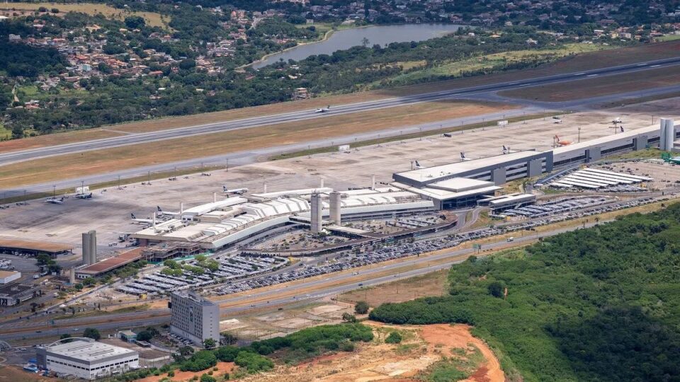 Voo entre BH e SP é cancelado após ameaça de bomba em aeronave